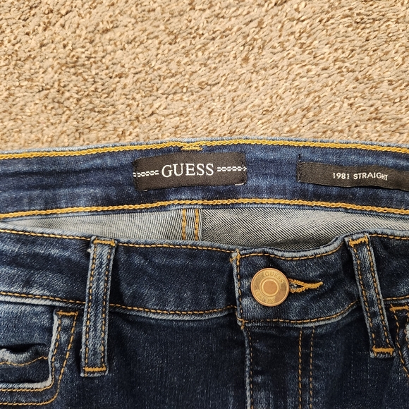 Guess Jeans - Picture 3 of 9